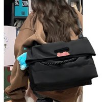 女性のための大容量バッグ 2024 新しいファッションワイドバンドクロスボディバッグハイエンド多用途メッセンジャーバッグ通勤トートバッグ